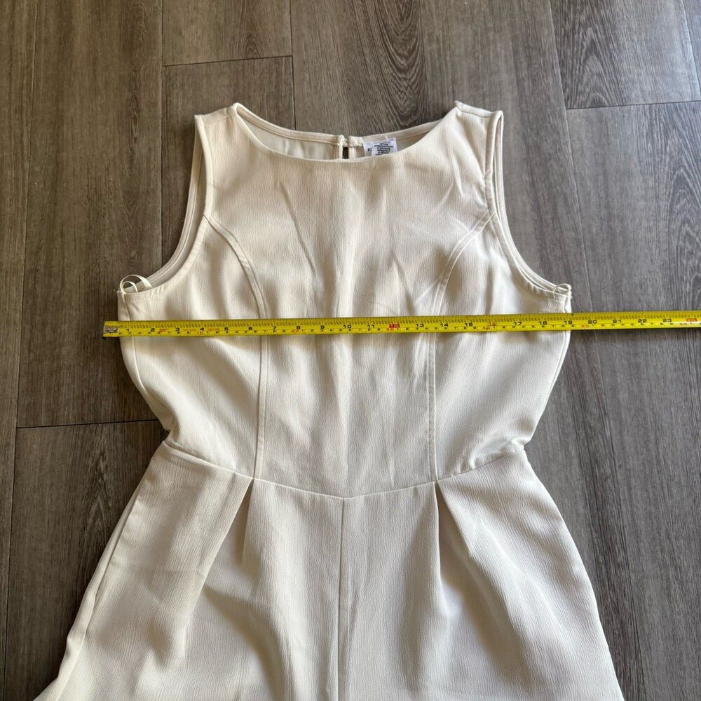 Song of Style Jumpsuit Cream Wide Leg Sleeveless Pleated Size Large Quiet Luxury - Picture 8 of 14